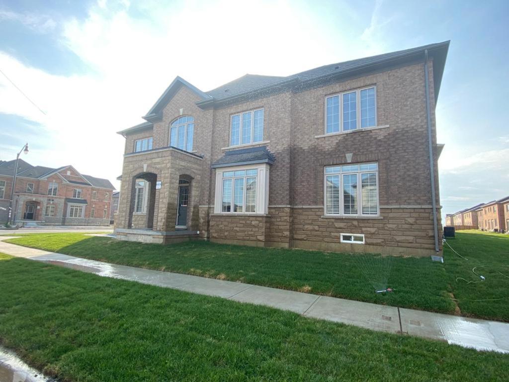 537 Veterans Dr Brampton On L7A 0C4 Βίλα Εξωτερικό φωτογραφία