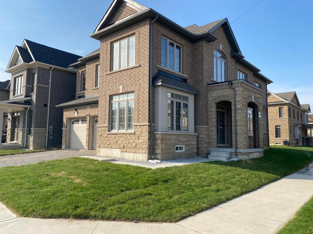 537 Veterans Dr Brampton On L7A 0C4 Βίλα Εξωτερικό φωτογραφία