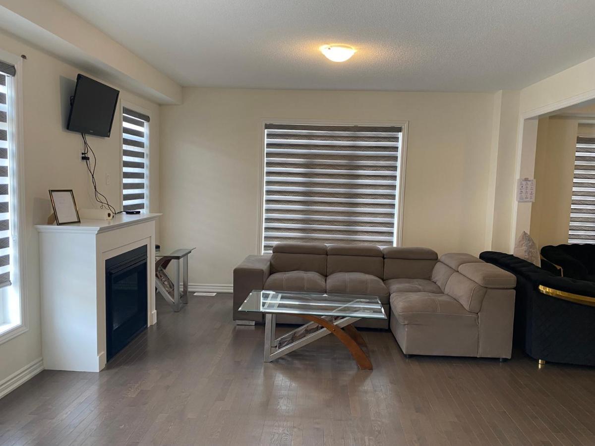 537 Veterans Dr Brampton On L7A 0C4 Βίλα Εξωτερικό φωτογραφία